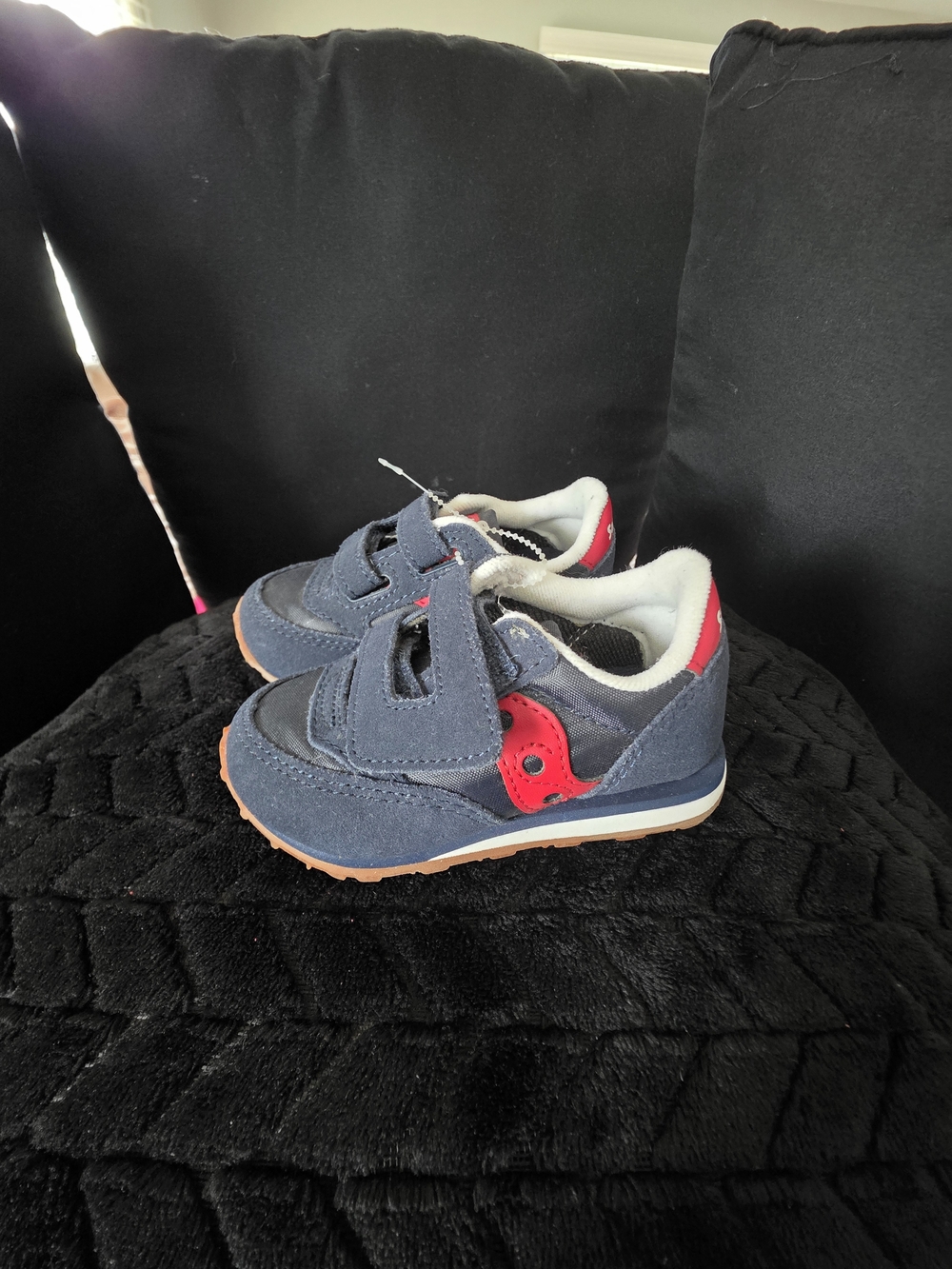 Saucony Navy and Red Kids Velcro Sneakers